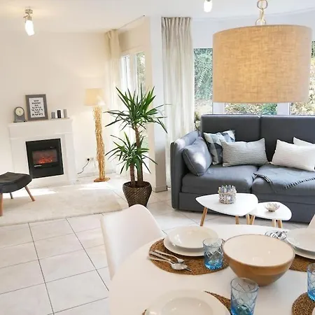 Premium-ferienwohnung In Seenaehe Mit Vollausstattung & Terrasse * Ульдинген-Мюльхофен