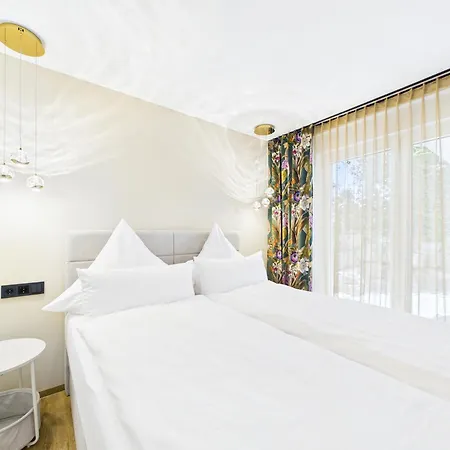 Premium-ferienwohnung In Seenaehe Mit Vollausstattung & Terrasse Апартаменты Ульдинген-Мюльхофен