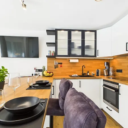 Premium-ferienwohnung In Seenaehe Mit Vollausstattung & Terrasse Ульдинген-Мюльхофен