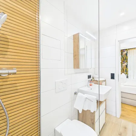 Premium-ferienwohnung In Seenaehe Mit Vollausstattung & Terrasse Apartment *