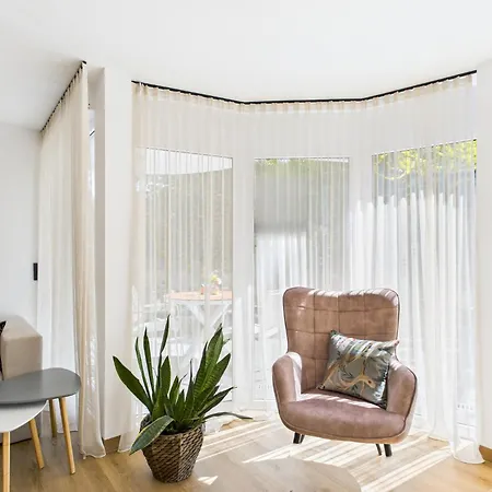 Premium-ferienwohnung In Seenaehe Mit Vollausstattung & Terrasse * Uhldingen-Muehlhofen